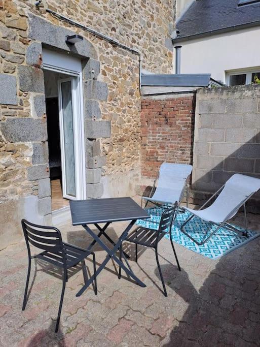 Appartamento Chez Beatrice Saint-Jouan-des-Guérets Esterno foto